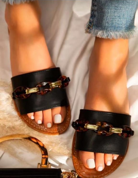 strap slippers